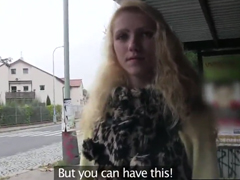 Fake Public Agent – chtěla byste si vydělat dvojku slečno?